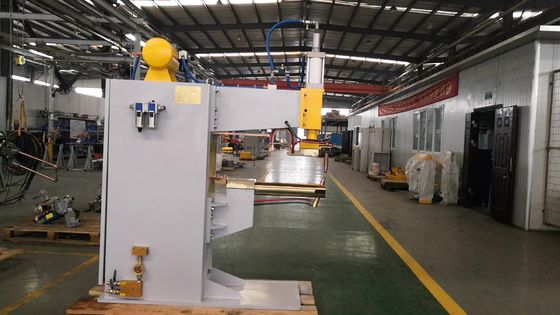 50HZ 3.5KN 엽금속 CNC 스팟 용접 기계 테이블 작동