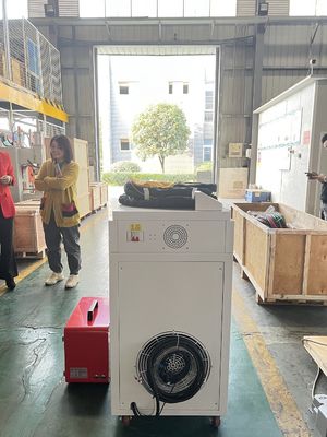 작은 금속 휴대용 섬유 레이저 용접 절단 기계 1kw 1000w